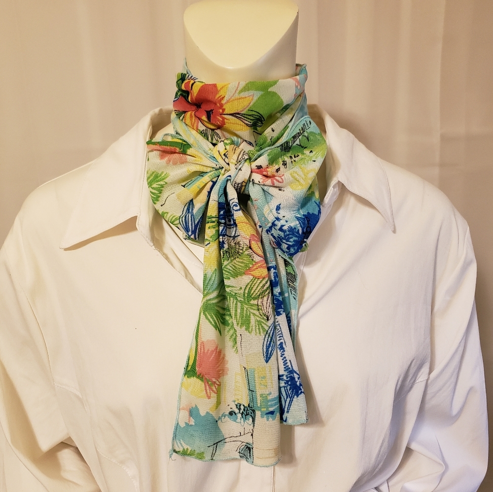 Scarf. Tropical scene